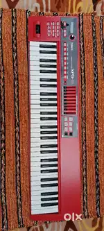 ROLAND XPS 10 RED VERSIO  ONLY 7 MONTHS  OLD WITH TONE, BILL, ADAPTER