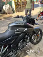Pulsar NS 160