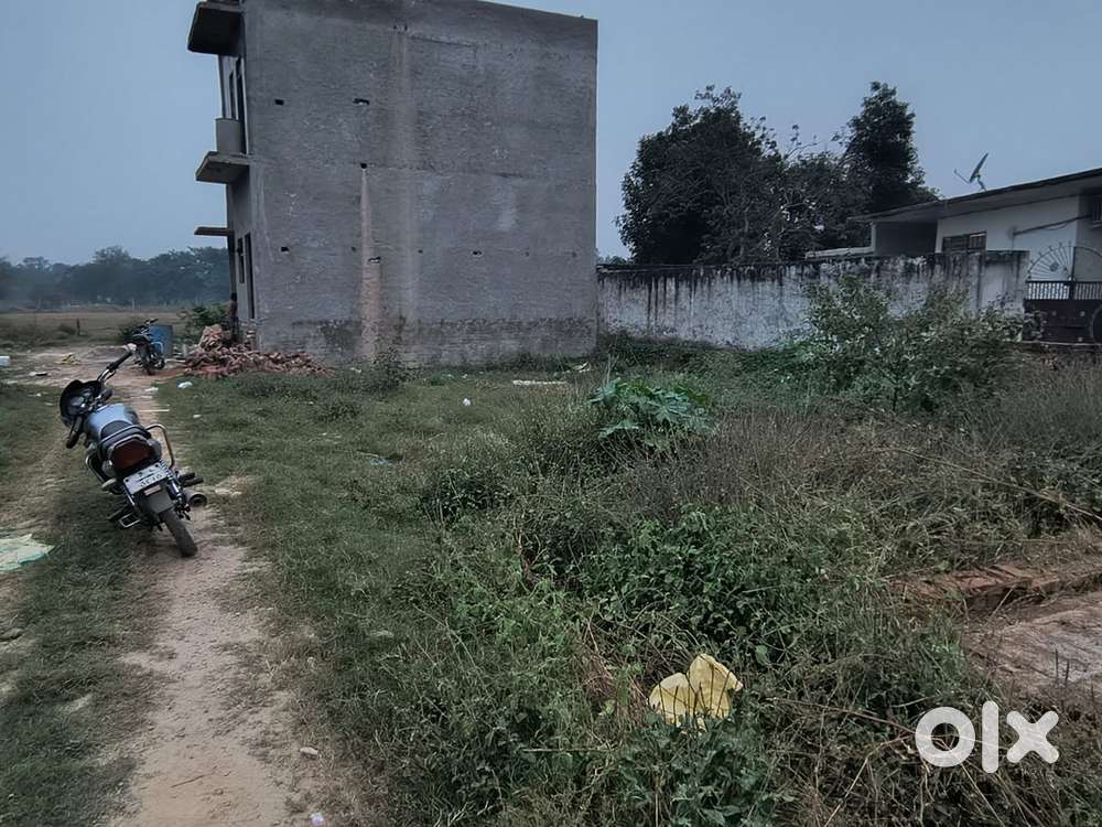 125 Gaj Plot in Balaji Colony near Bypas road 4 Lane