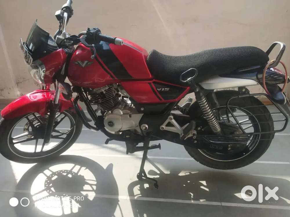 Bajaj V/15. December 2016.