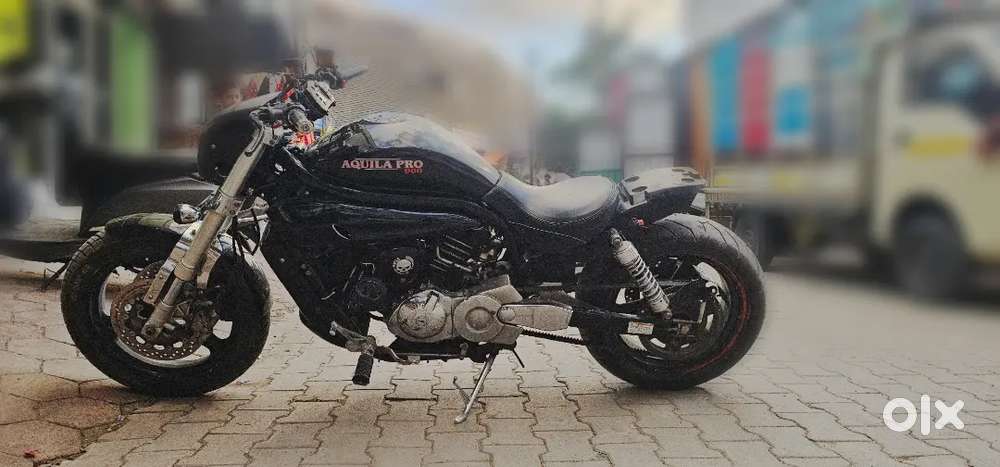 Aquila pro custom #harley #royal #Enfield