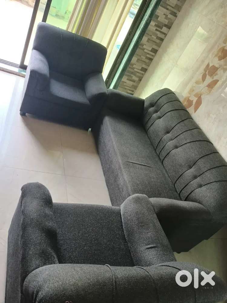 5 seater Grey Coloured Sofa