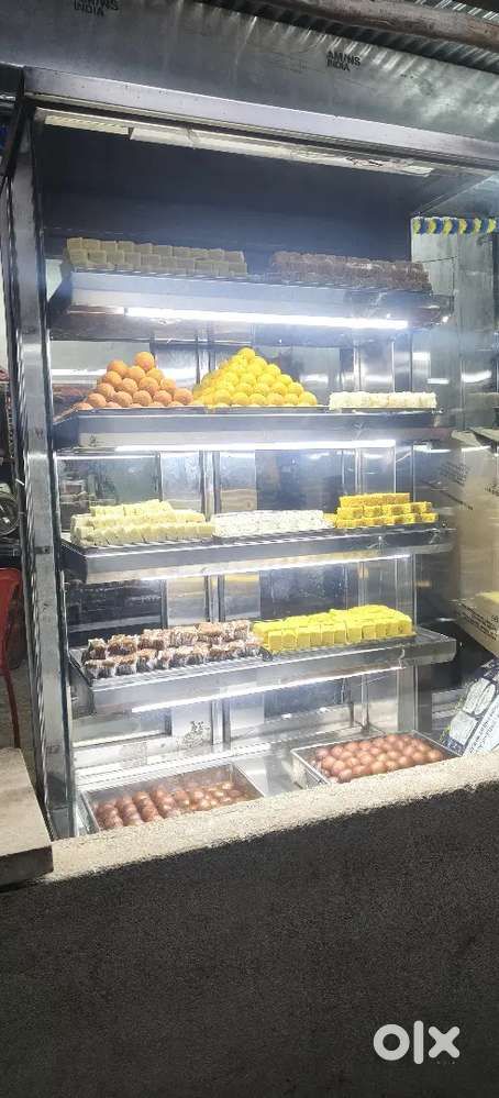 Display counter fridge new condition cake aur mithai ke liye