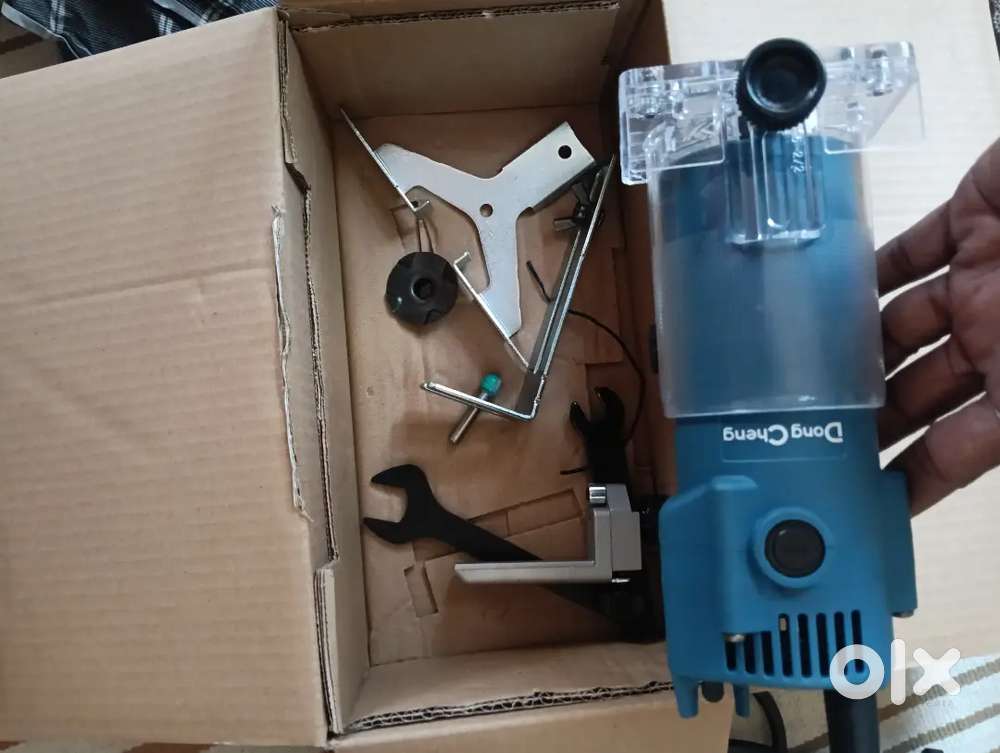 Router (carpenter machine)