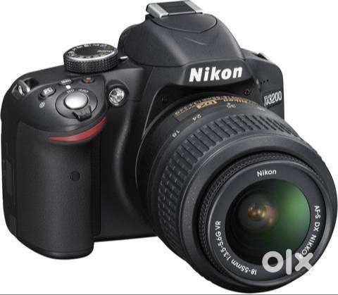 Rarely used Nikon D3200 DSLR camera