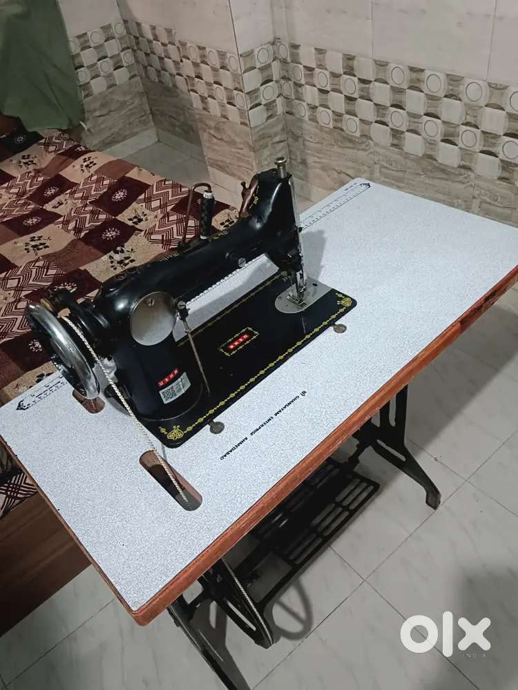 शिलाई मशीन विकणे आहे