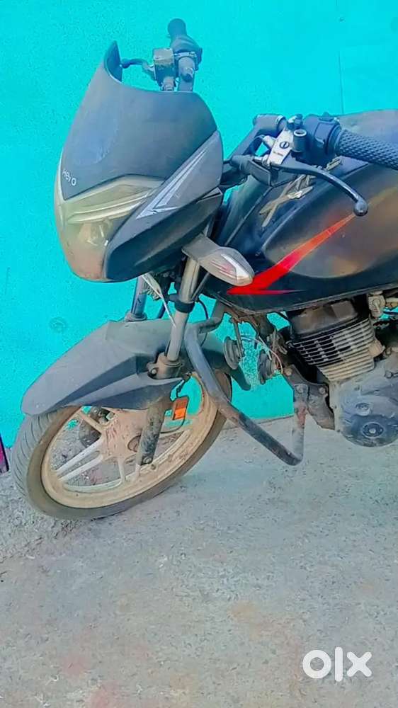 गाड़ी चालू है सेल्फ स्टार्ट है लेकिन बैटरी डलवानी पड़ेगी