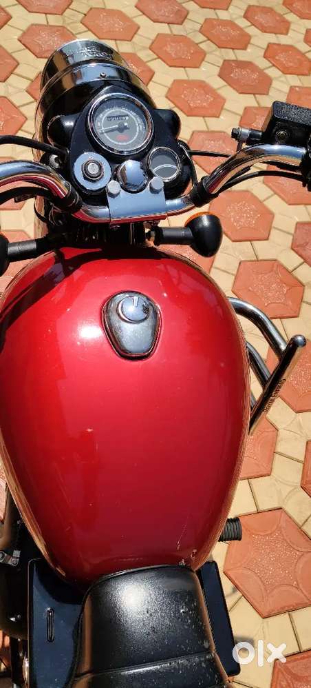 Good conditioned beautiful Enfield bullet 350ES EFI