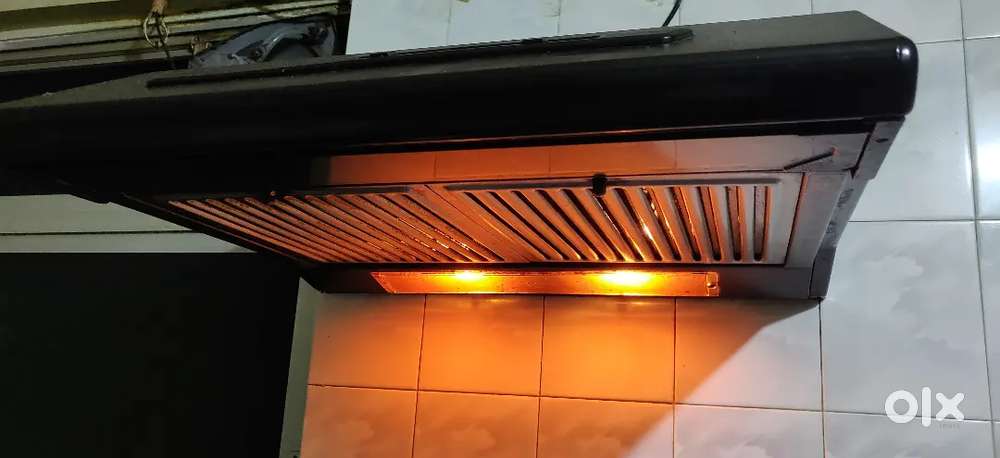 7 yr old Faber chimney in very good working condition