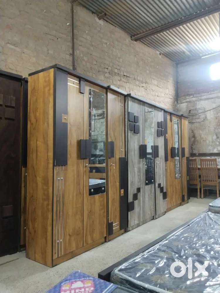 Id56 3 door wardrobeu.y.o