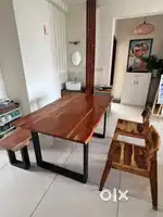 Premium dining table