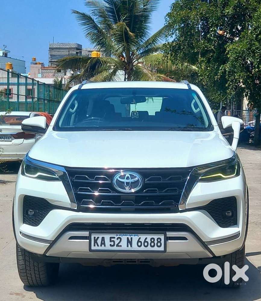 Toyota Fortuner 4X4 MT 2.8 Diesel, 2021, Diesel