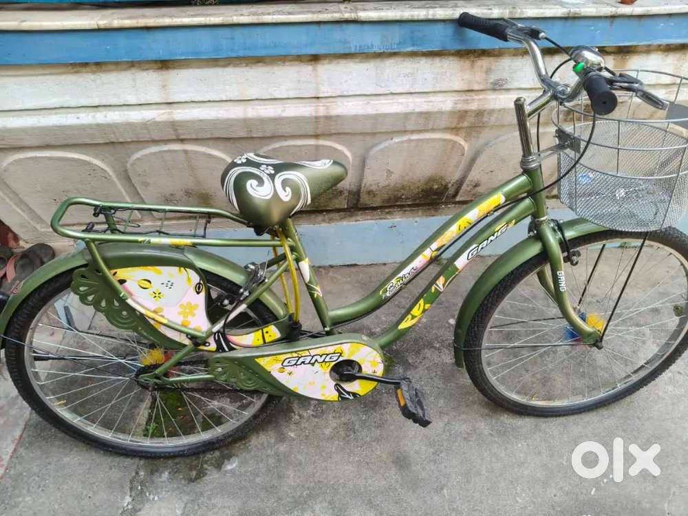 Ladies cycle A1 condition brand new age 12 day's since purchased