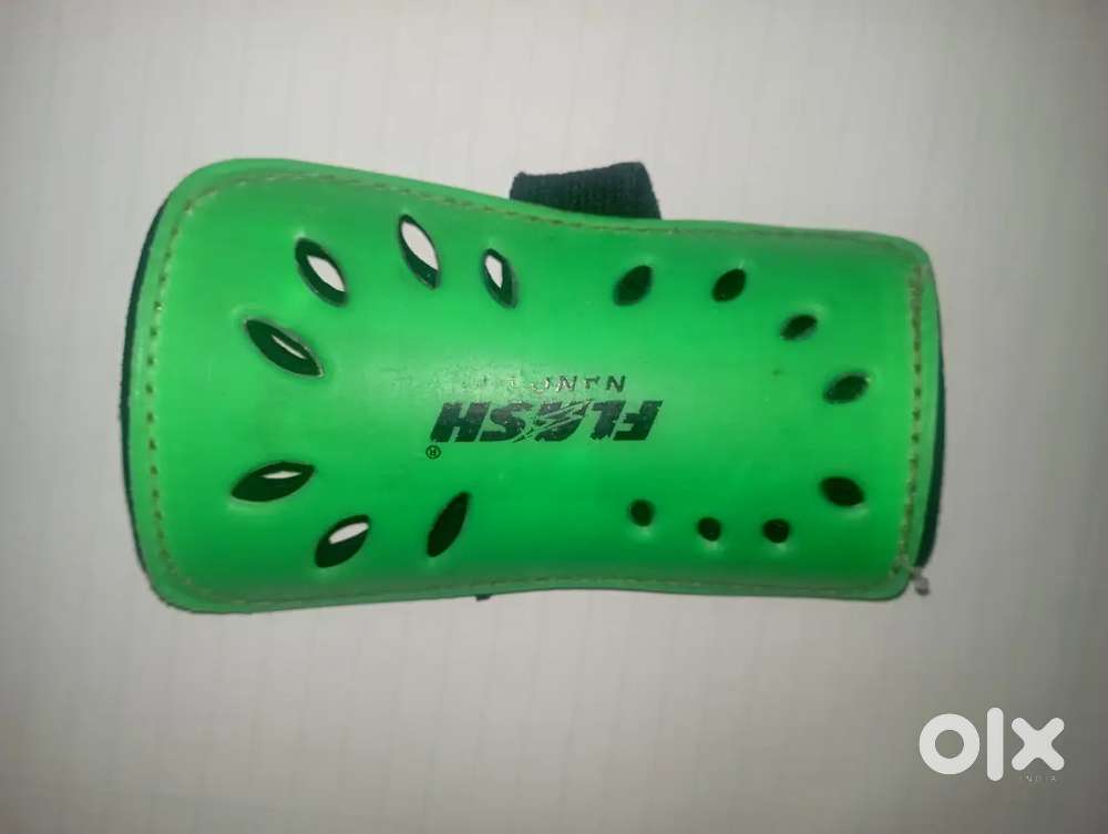Football shin gaurd