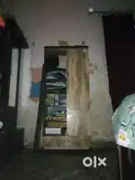 Meri almari ko liye bus 1 saal hua hai or wo halki si tut gayi hai