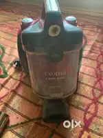 Chroma vacuum cleaner