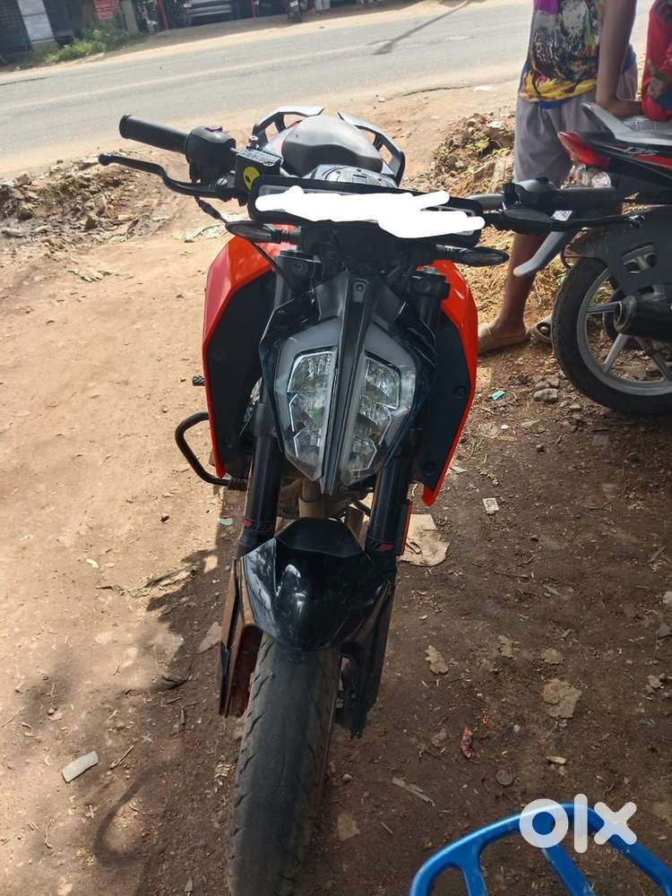 DUKE 200 SHOW ROOM CONDITION