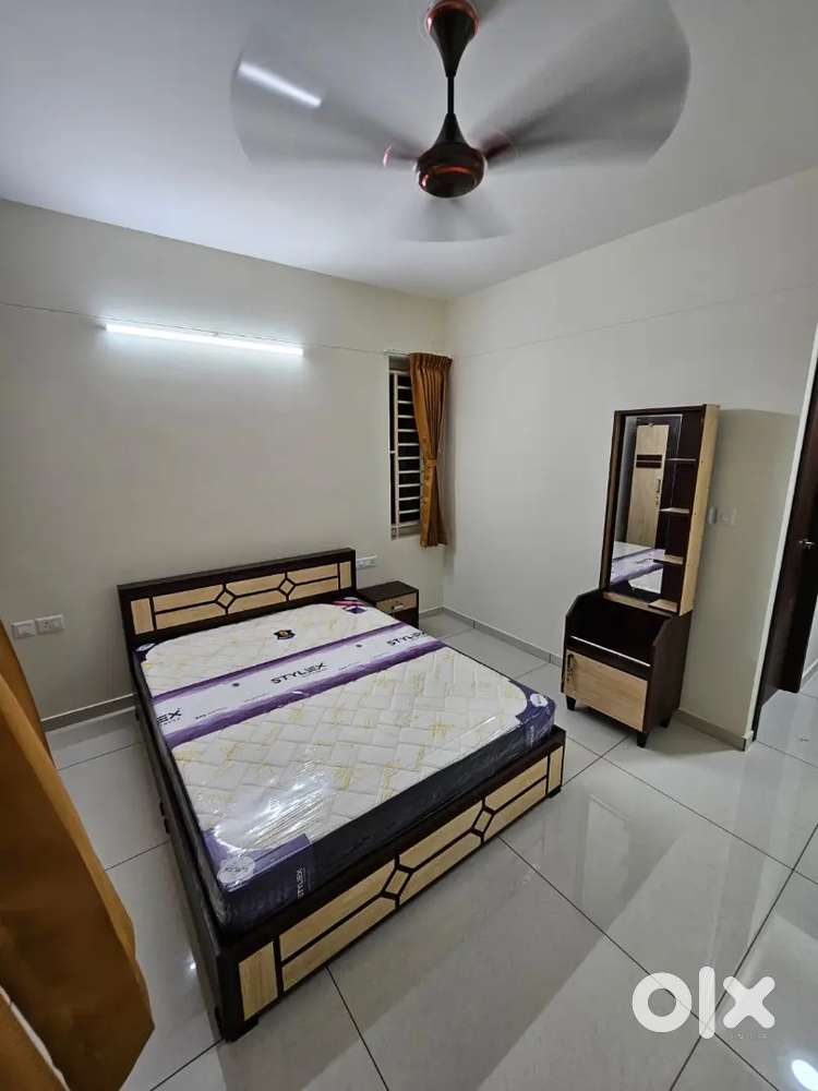 2BHK FULLY FURNISHED FLAT FOR RENT NEAR AKKULAM, UST & INFOSYS CAMPUS