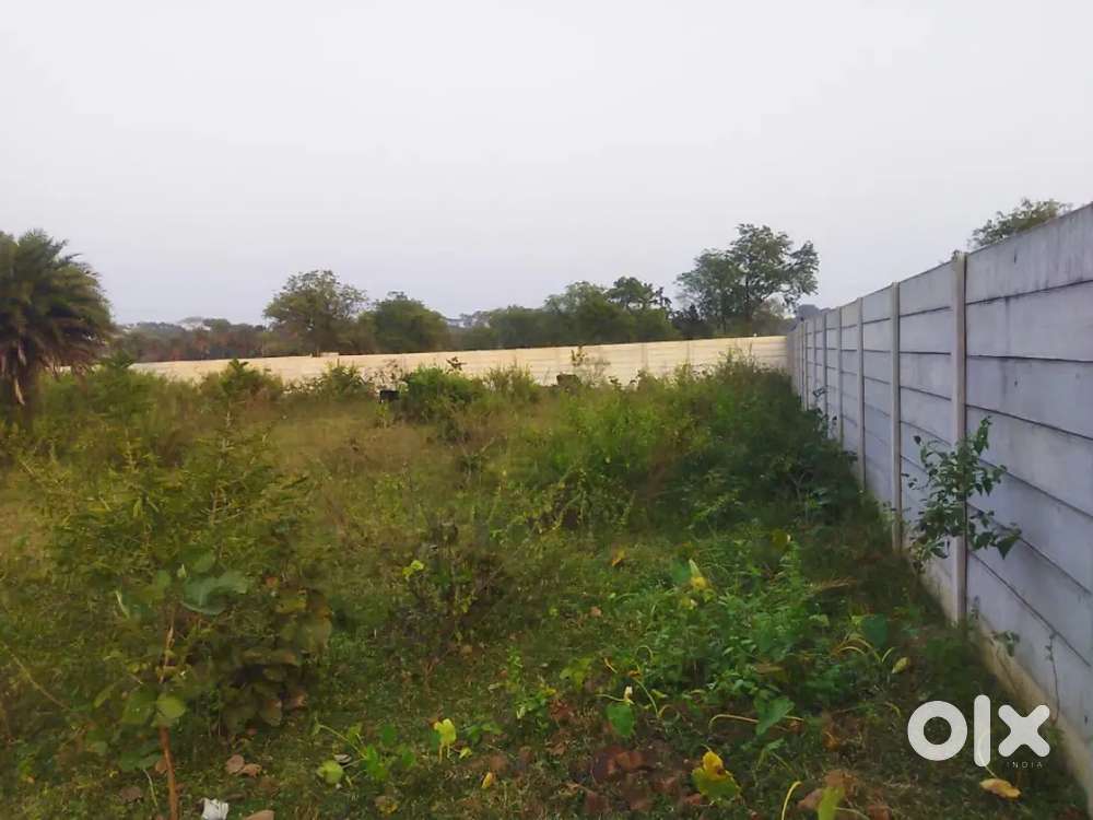 35 Dismil Land Available Near Malti Apartment Sec 6