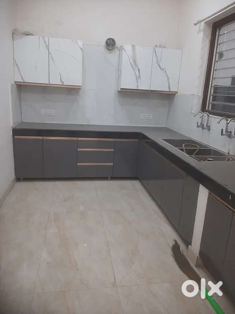 Independent Floor jujar singh Avenue