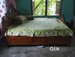 6-7 wooden bed without mattress, and a wrought iron bed 6-7