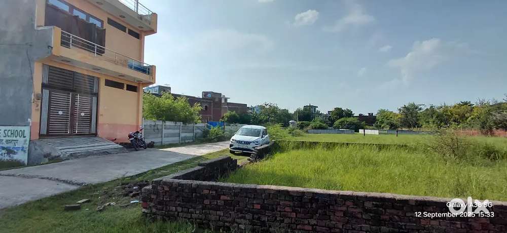 सिंहपुर Chintels स्कूल के पीछे प्लॉट