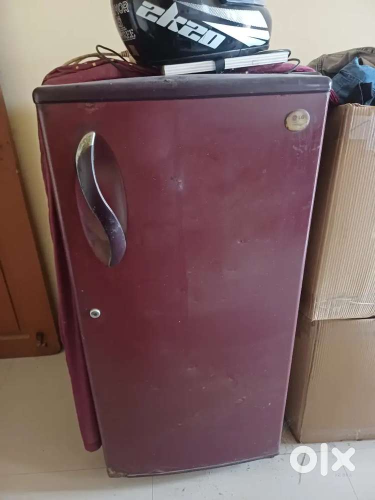Single door fridge