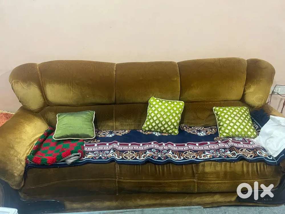 Sofa and mini table (Negotiable)