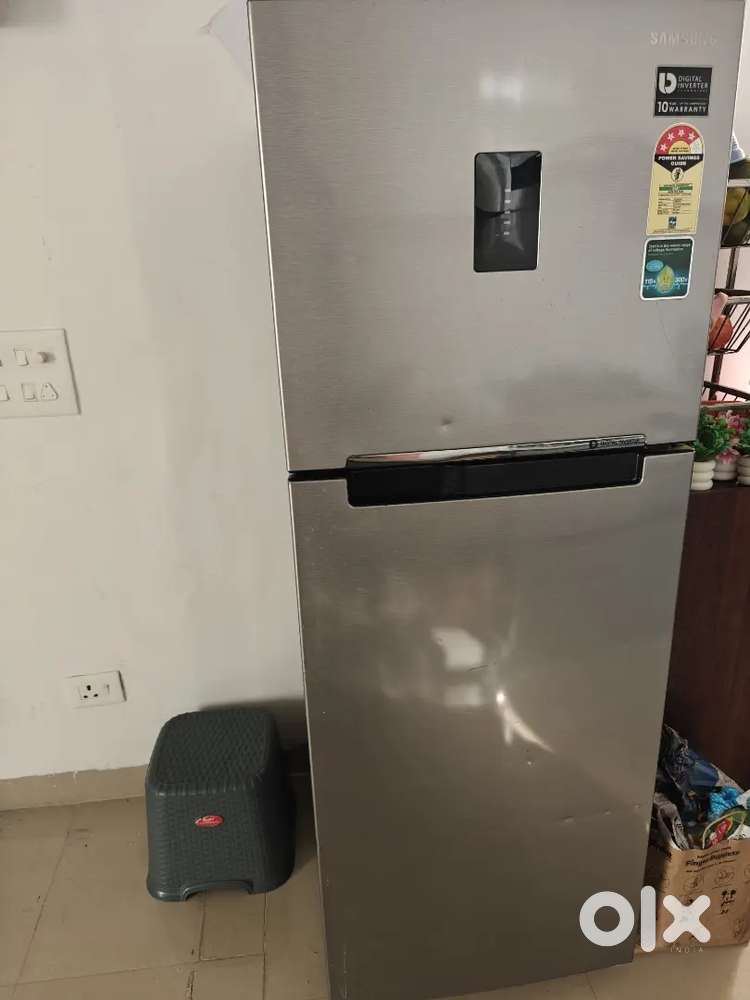 2 Fridge / kid dinning chair/ baby rocker/ new sofa with center table