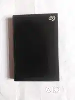 Seagate backup Plus Slim hard drive 2TP external