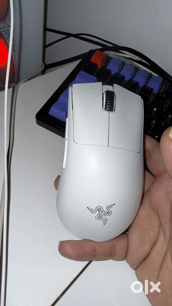 Razer Deathadder v3 pro gaming mouse