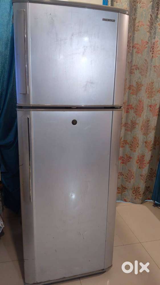 Samsung Double Door Fridge  270 Litre