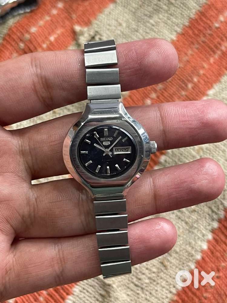 vintage womens watches