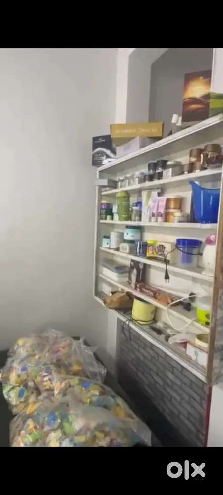 Selling salon all product and furniture