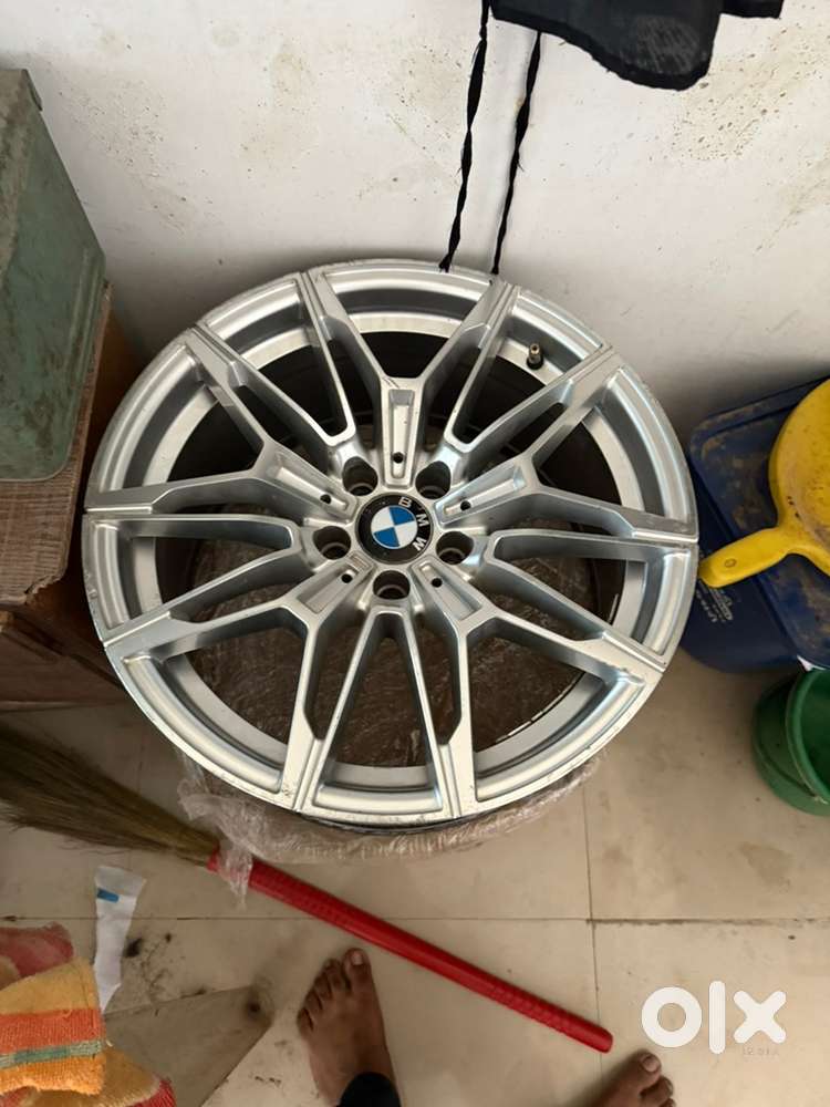 Bmw 18 inch alloys