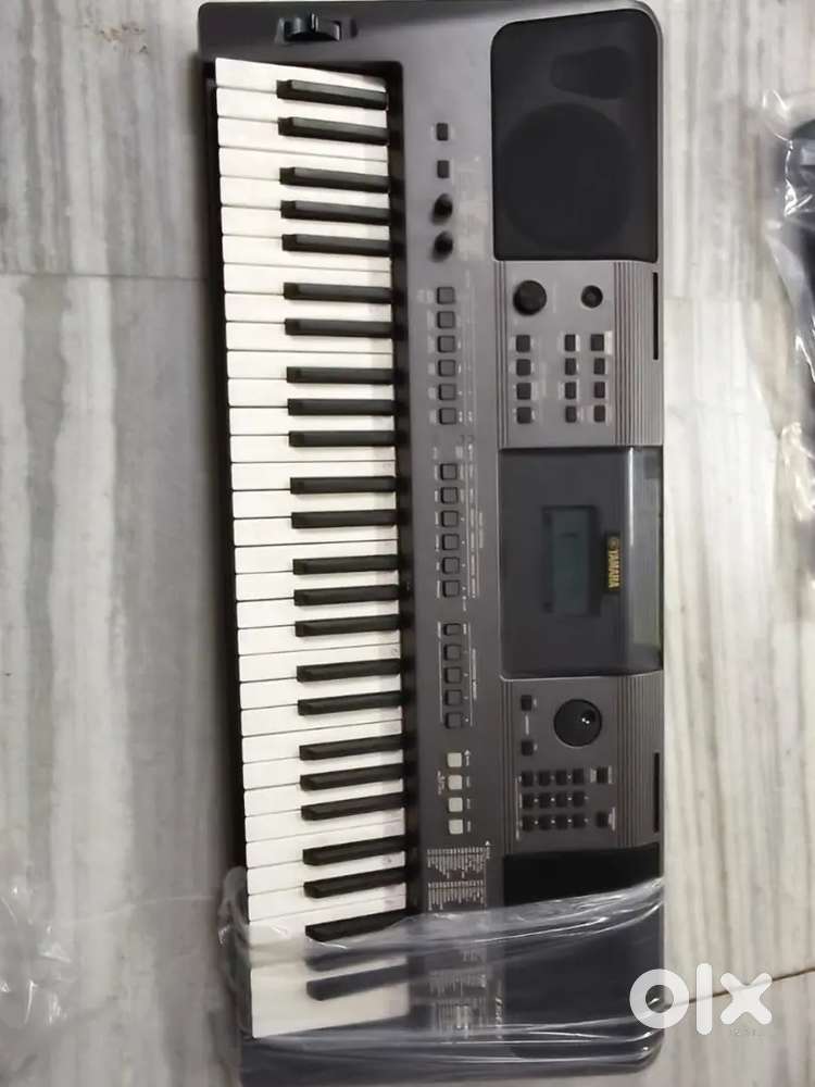 Yamaha PSR-I500 Portable Keyboard- 61 Keys, Indian & Western Tones