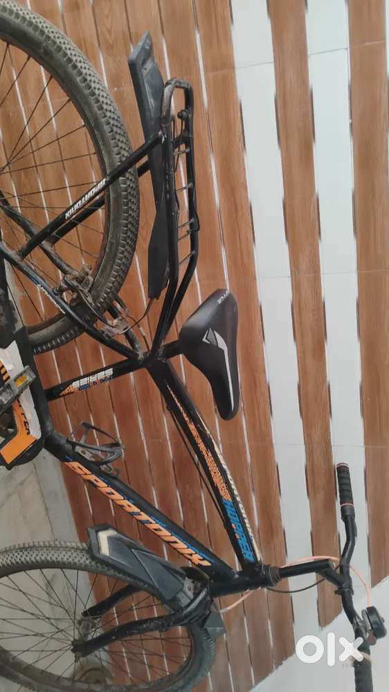 Bicycle hopper brand