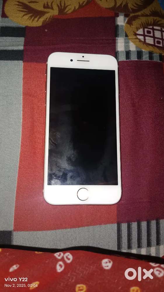 Best phone only back glass cracked modal iPhone 8 bh 100