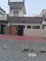 Independent 3bhk set with complete wooden work attached wahroom car p