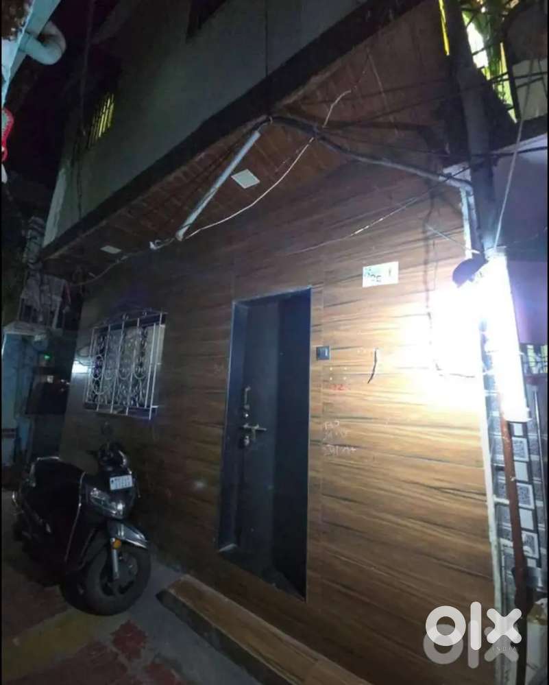 Wifi, Washing Machine, Refrigerator, Fan and 24 Hour water supply