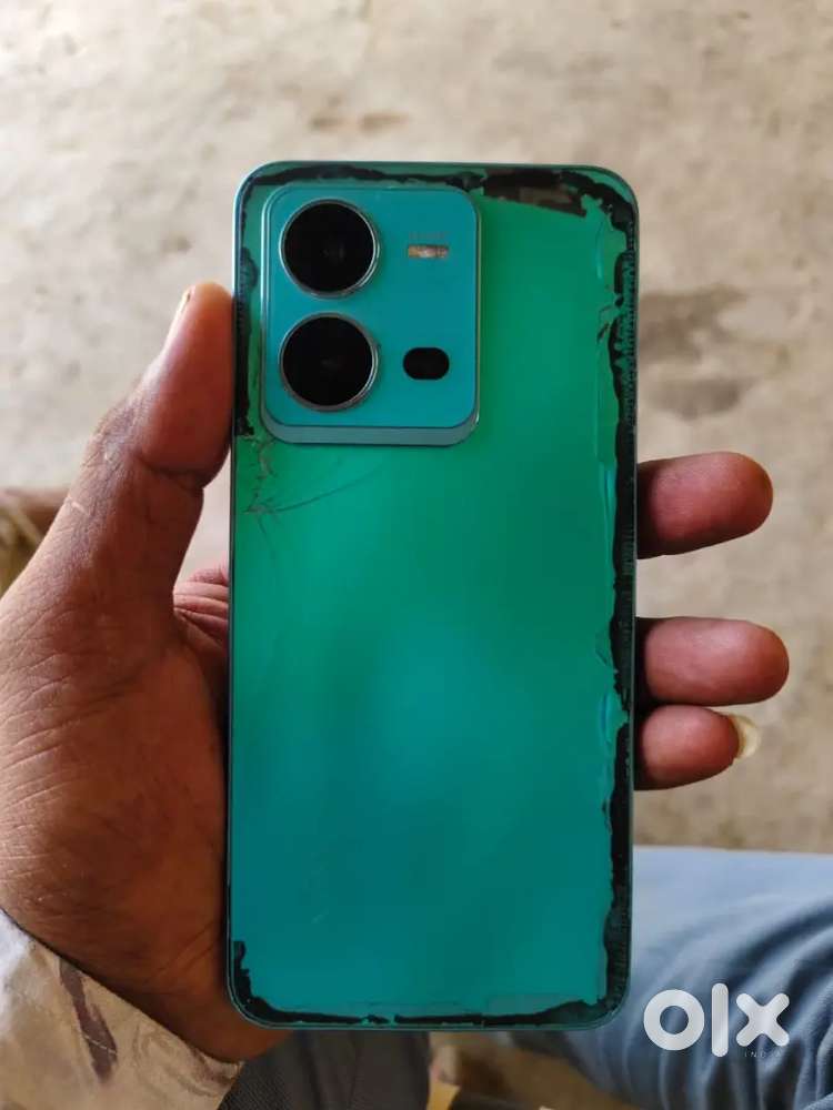 Vivo V25  5g mobile bil charger available display change