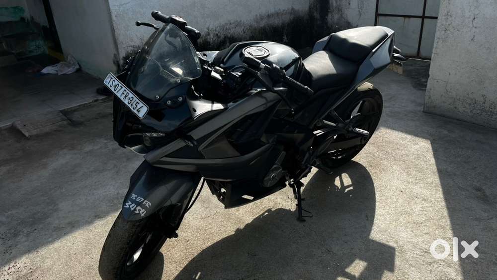 Showroom condition good maintenance