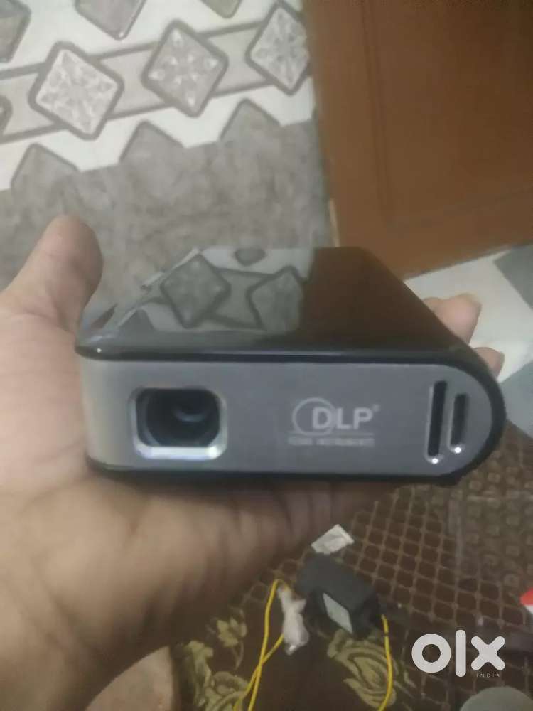 DLP mini projector remote Nahin Hai