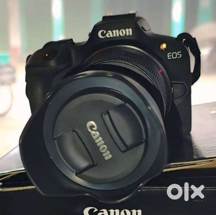 Canon r100 vloggers  Travel photography  Portrait aur everyday use
