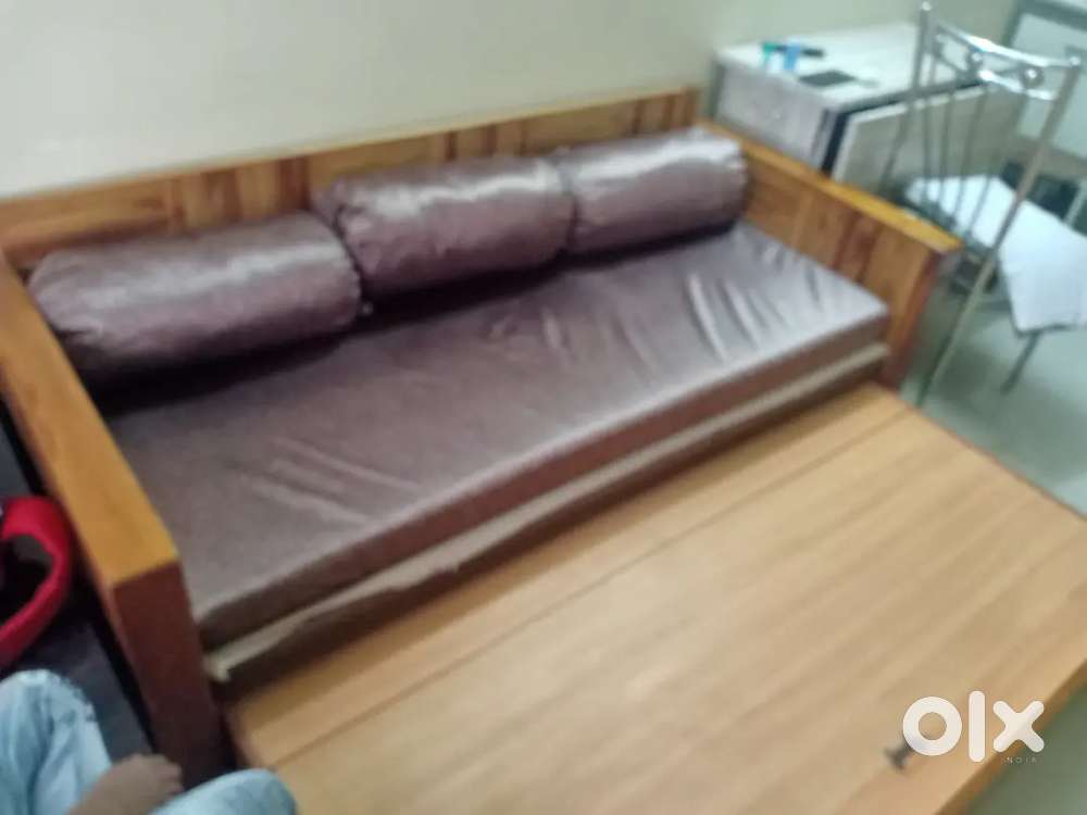 Branded woden sofa cum bed no plywood, and very good condiction