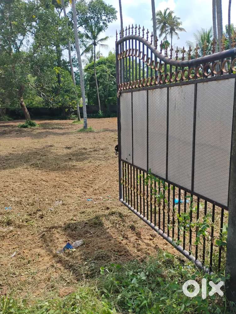 PARAVOOR 30  VASTHU VILPANAYIKK