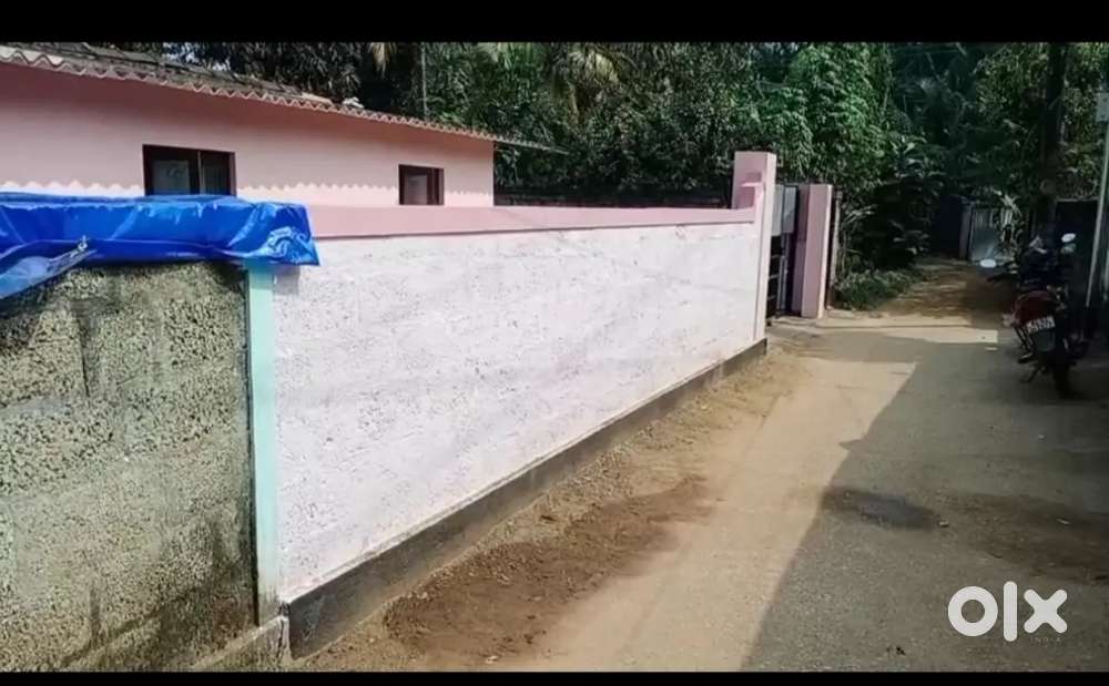 5 cent square Plot with House for Sale Near 650 meter from Mevaram NH