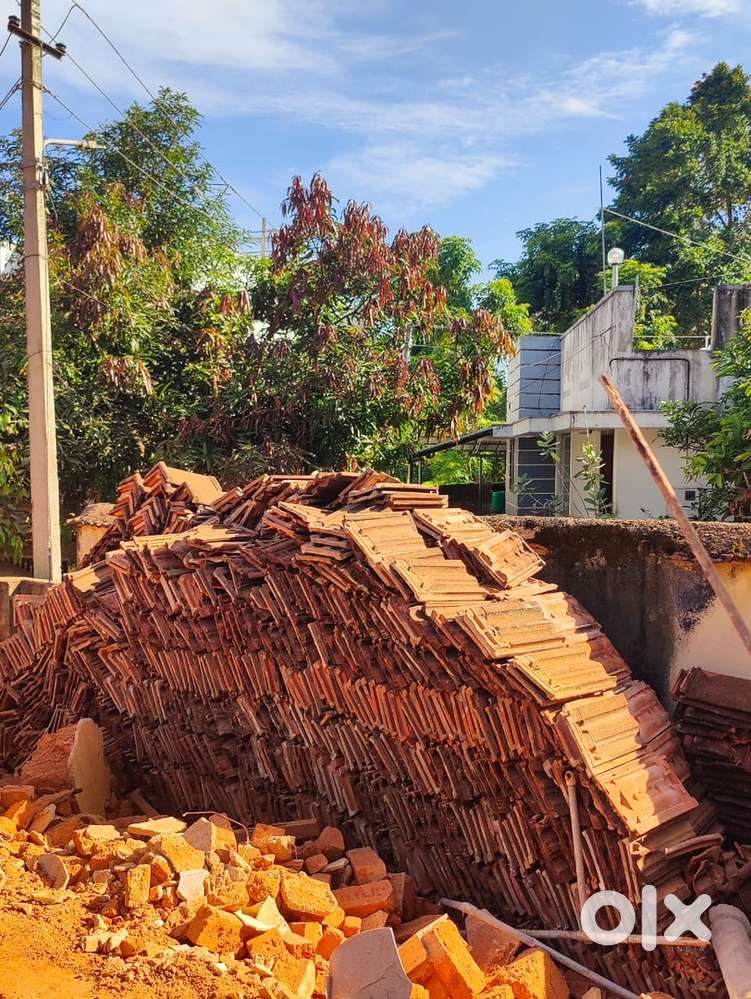 Roofing tiles ( ഓട് )