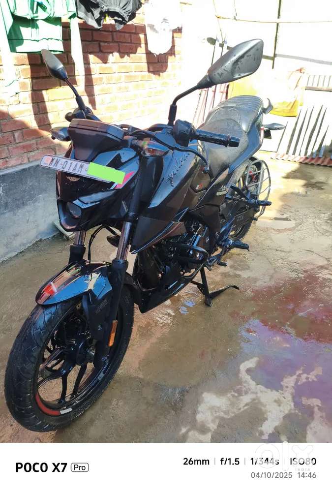 Bajaj N160 Dual ABS