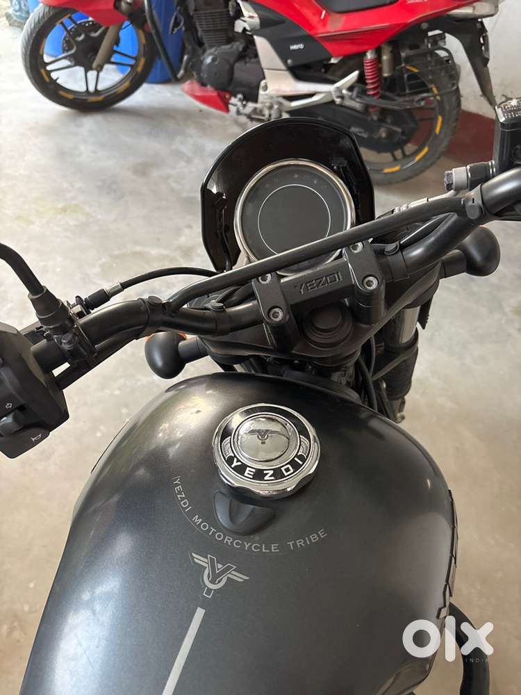 Yezdi Roadstar 2023 OBD2